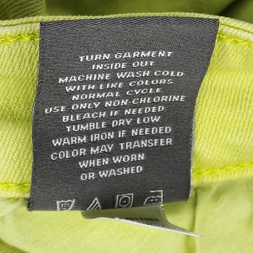 Torrid Mid Rise Midi Shorts Vintage Stretch Lime Size 14 - Picture 7 of 10